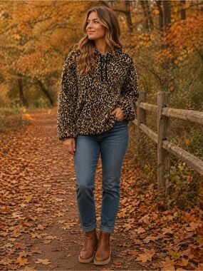 Volcom Leopard Print Fleece Hoodie Oversized XS/S Cozy Fall Pullover